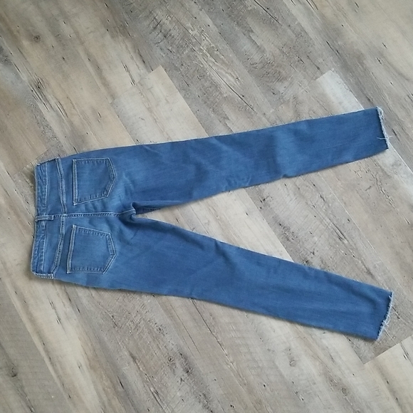 Universal Thread High Rise Skinny Crop Cutoff Jean Size 0 - Picture 2 of 3